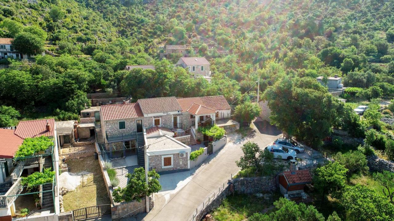 Holiday Home Škevini Dvori Starigrad Paklenica Buitenkant foto