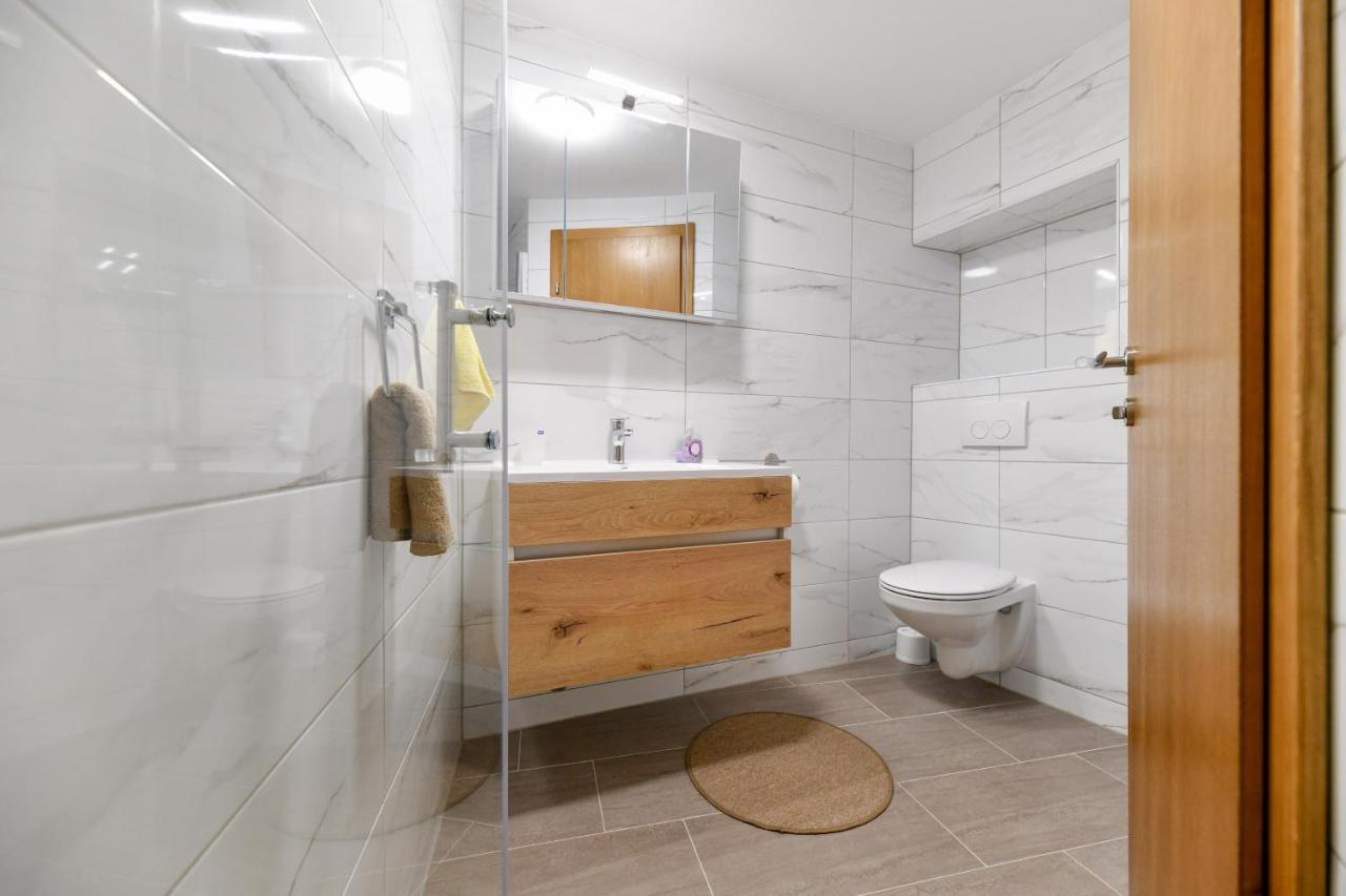 Holiday Home Škevini Dvori Starigrad Paklenica Buitenkant foto