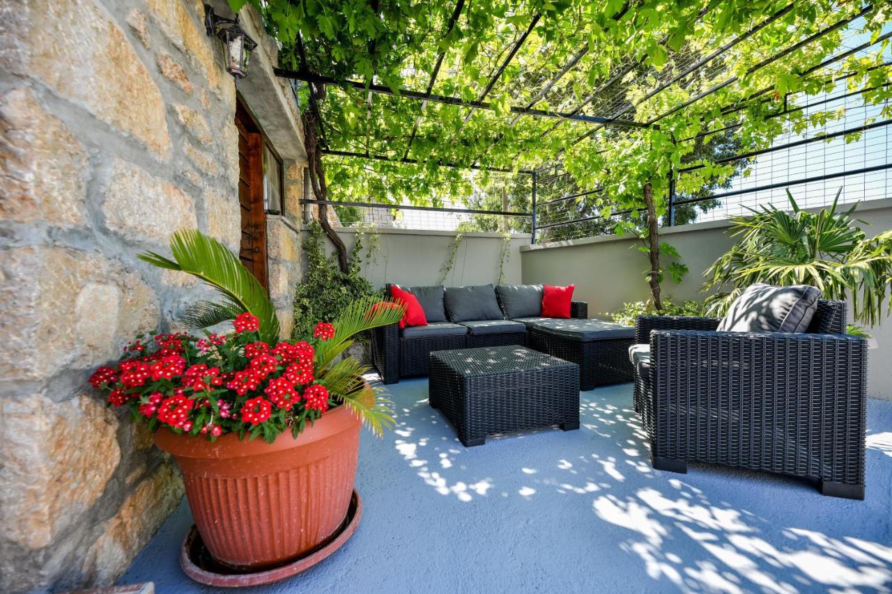 Holiday Home Škevini Dvori Starigrad Paklenica Buitenkant foto